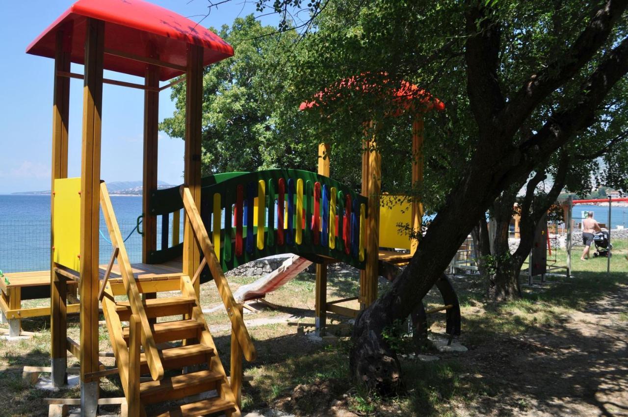 Mobile Home Nebo Luxus Klenovica Bagian luar foto